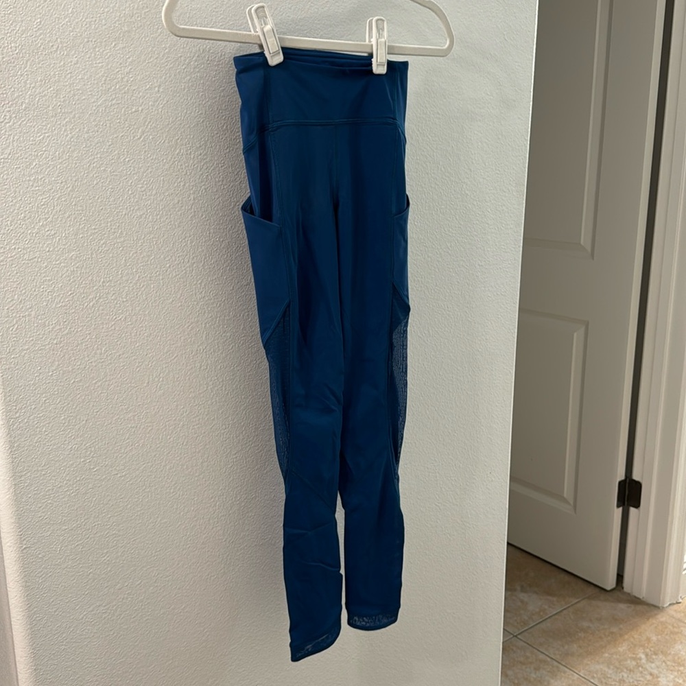Lululemon Running Tights With Mesh And Pocket - image 1